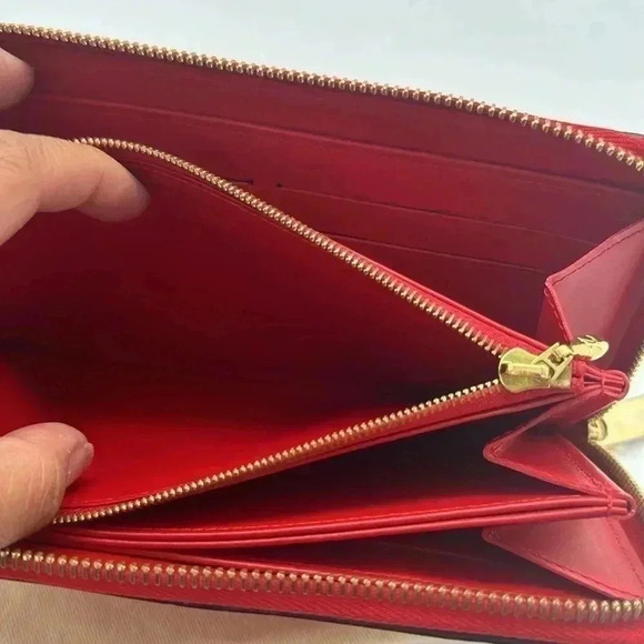 Louis Vuitton Zippy Vernis with FREE ENTRUPY COA - Picture 15 of 16